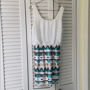 Myan Sleeveless Sequin Dress